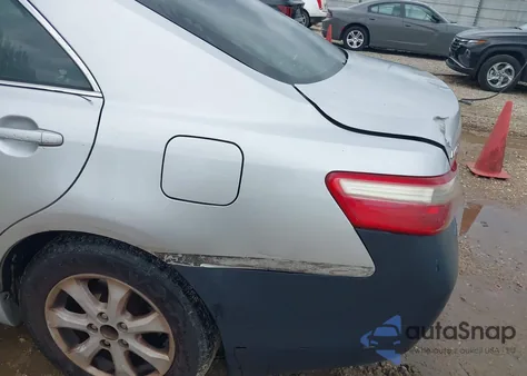 2007 Toyota Camry Le z USA, uszkodzony, nr VIN 4T1BE46K17U183630